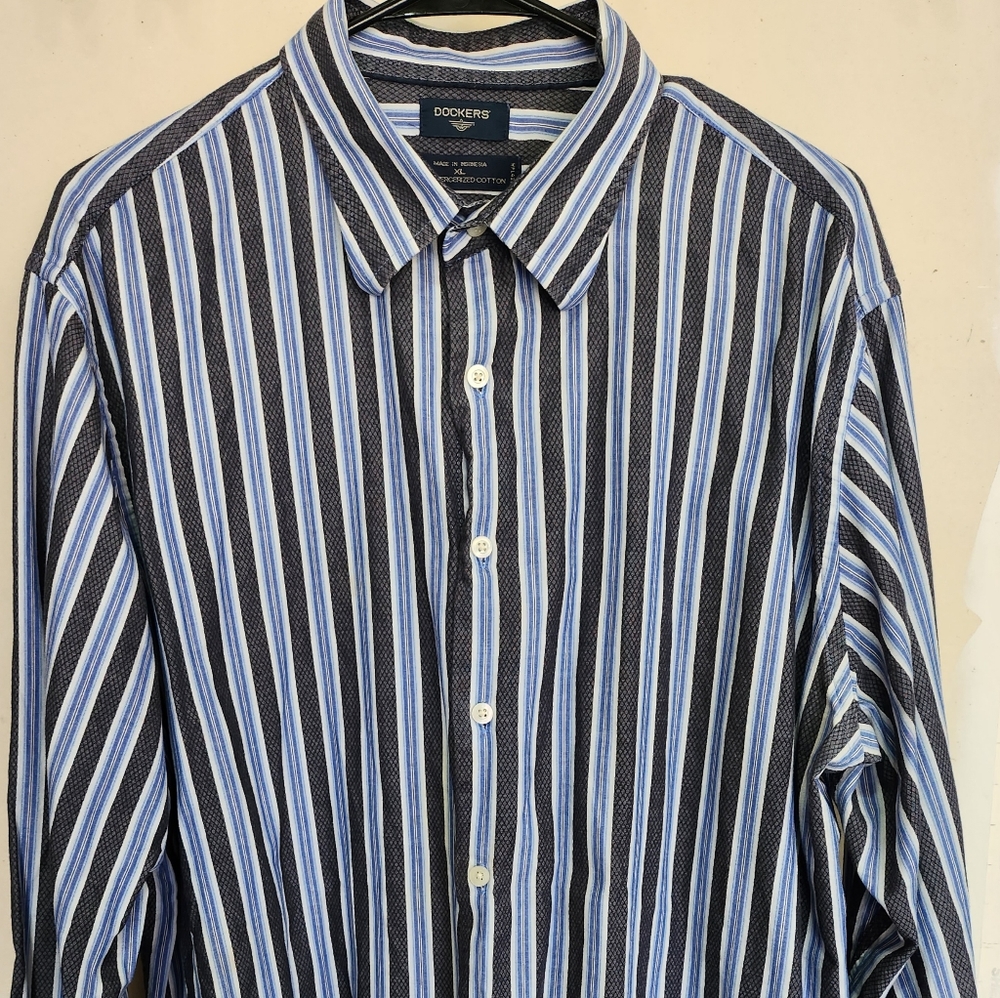 Men's dress shirt